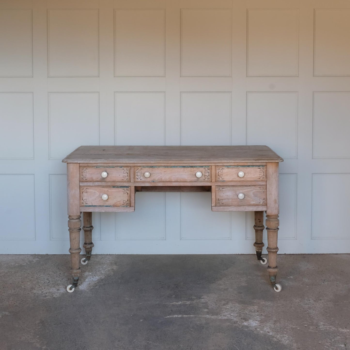 EDWARDIAN PINE DRESSING TABLE