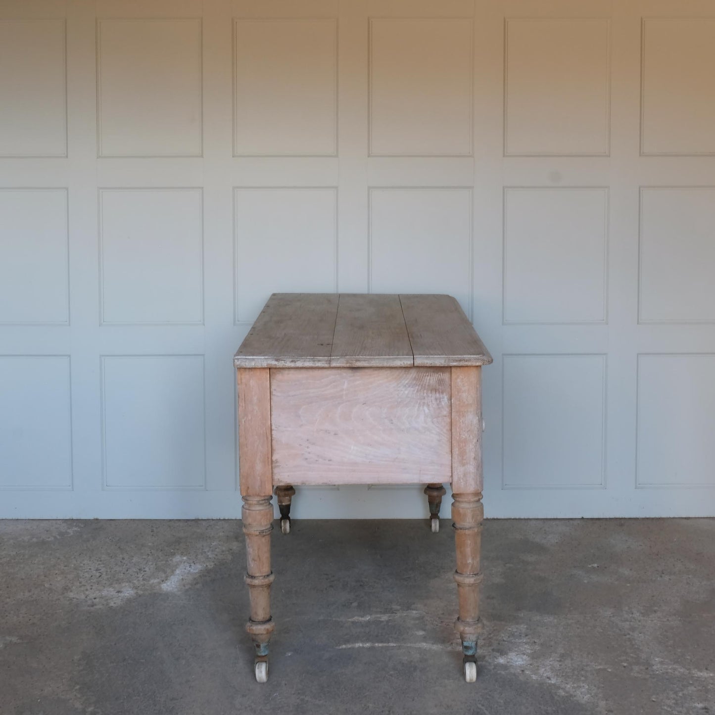 EDWARDIAN PINE DRESSING TABLE