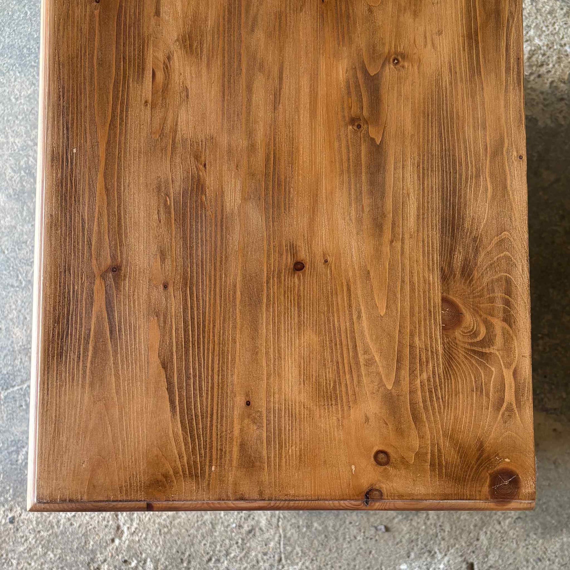 A large pine chest of drawers. With two short over four long drawers.  In good and sturdy condition. 