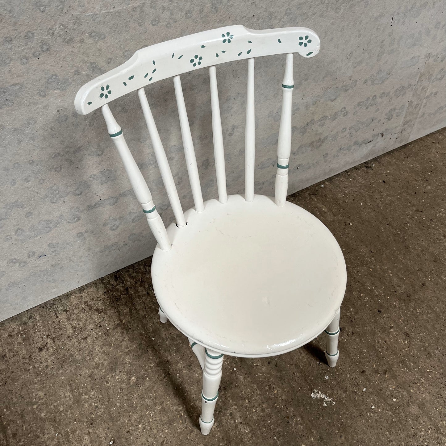 FOUR WHITE PAINTED KITCHEN CHAIRS