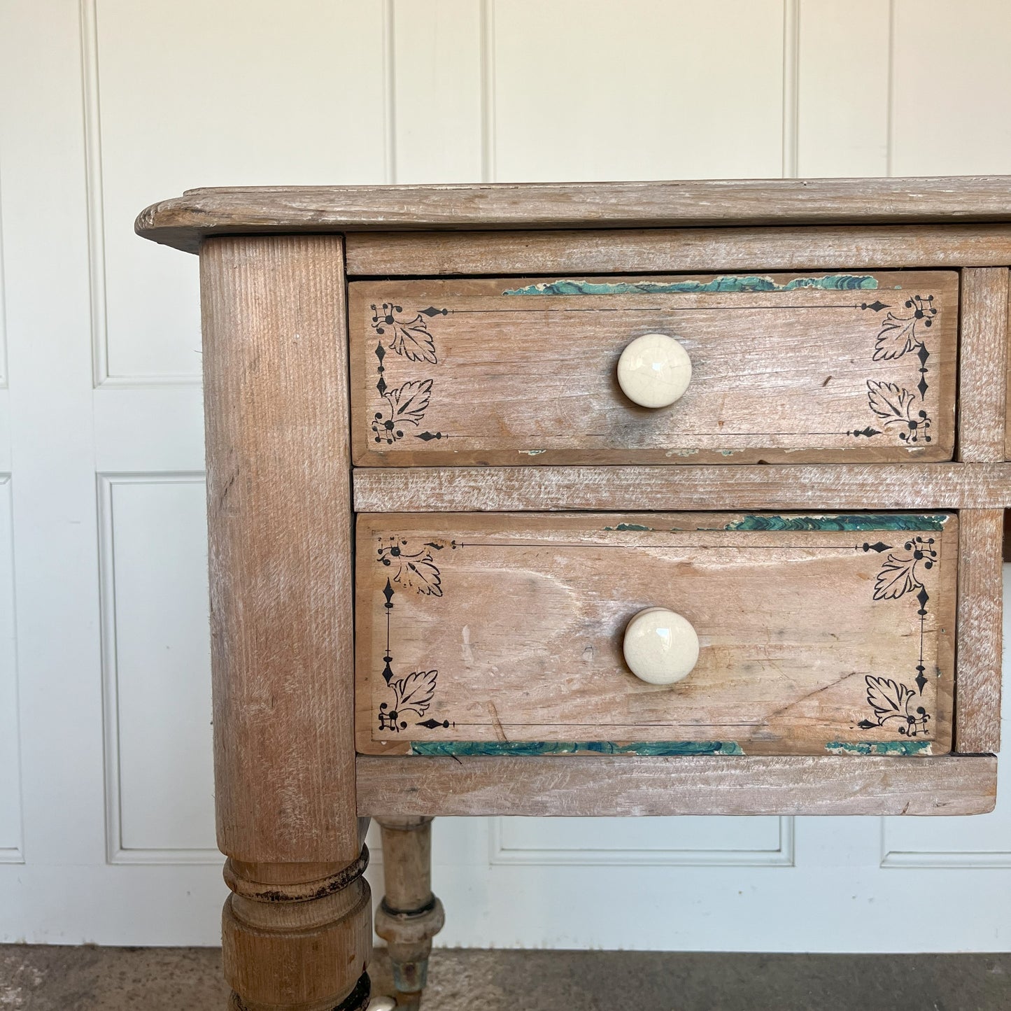 EDWARDIAN PINE DRESSING TABLE