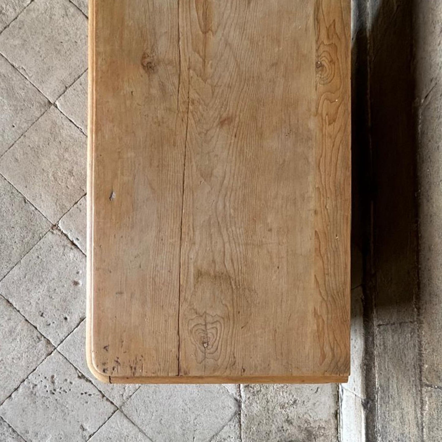 VICTORIAN PINE CHEST OF DRAWERS